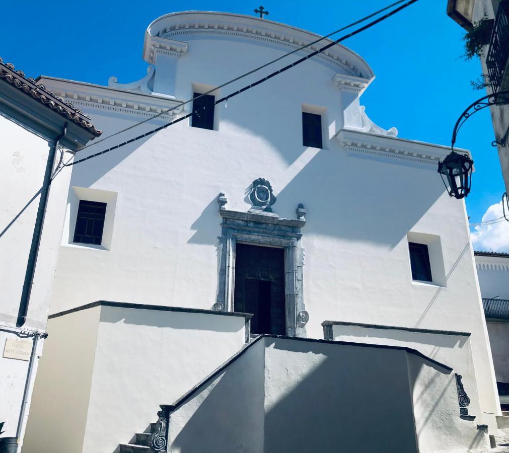 Un Capriccio - Ginepro Apartment Aieta Exterior photo