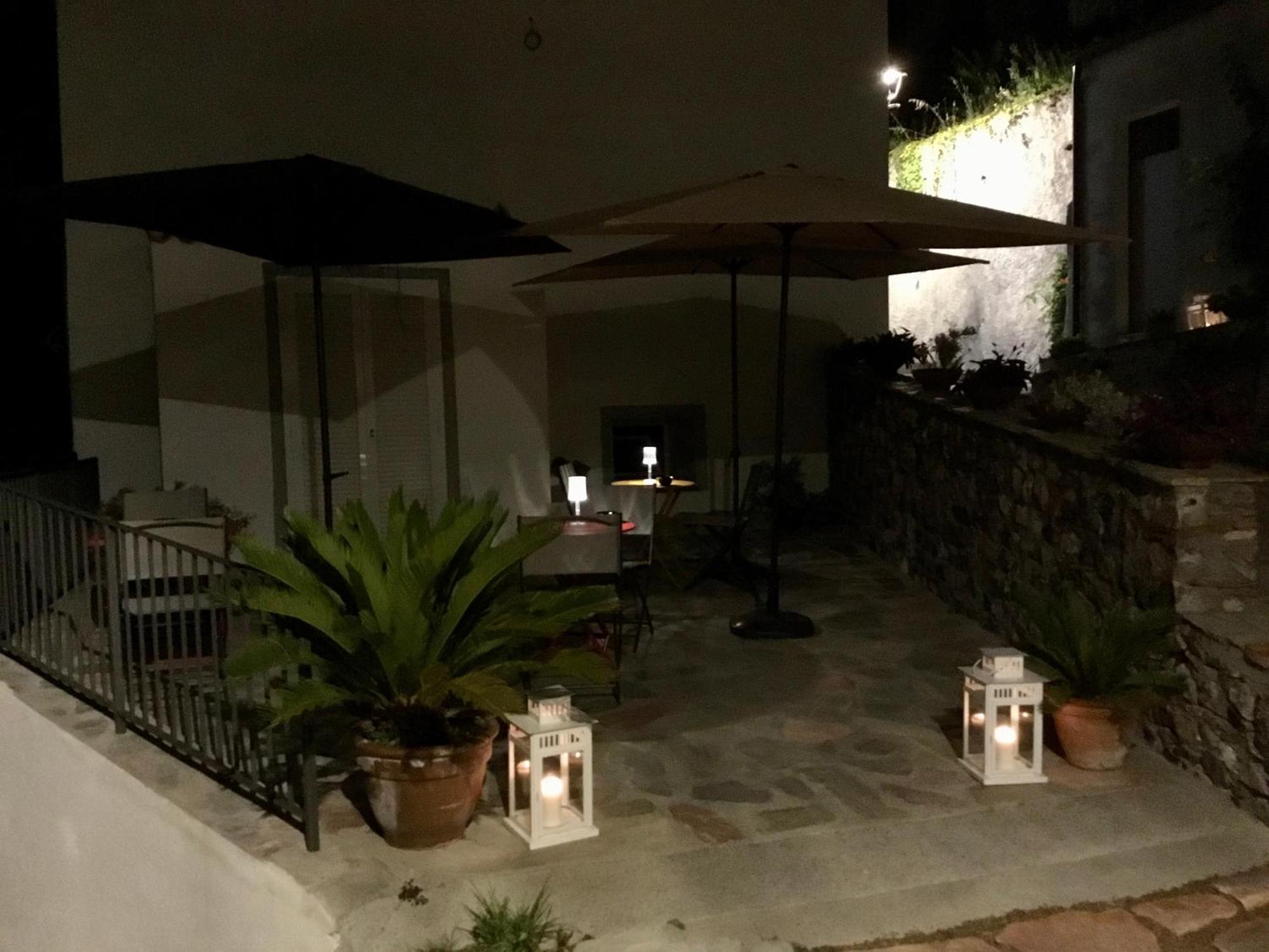 Un Capriccio - Ginepro Apartment Aieta Exterior photo